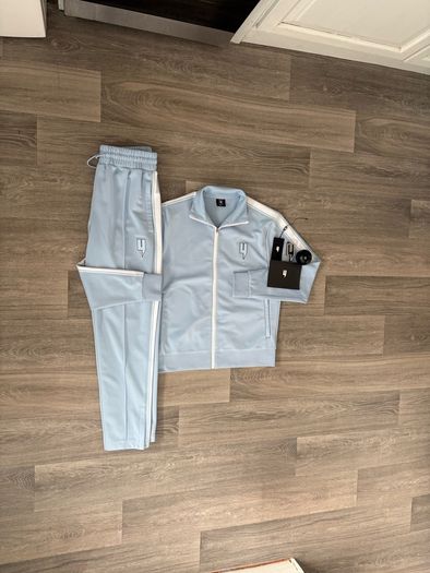 Yelir tracksuit