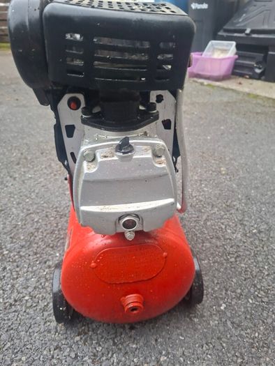 Apex 24L Air Compressor (1.5 HP / 1100W)