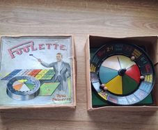 Vintage  POOLETTE 1950's Bakelite Roulette Wheel  Gambling set  Boxed