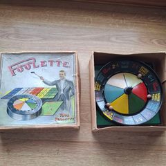 Vintage  POOLETTE 1950's Bakelite Roulette Wheel  Gambling set  Boxed