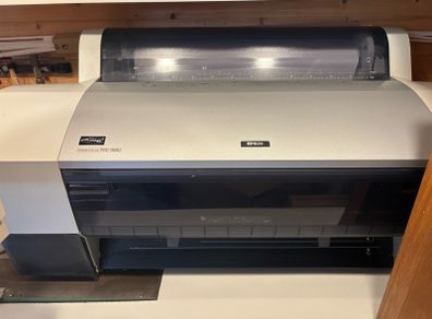 FREE  Epson Stylus Pro 7880 Printer