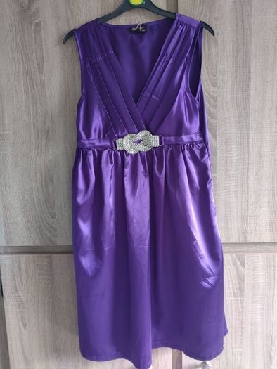 Satin look dress with rhinestones decoration size SM and ml new