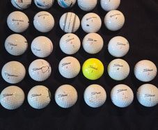 32 taylormade and titlest balls
