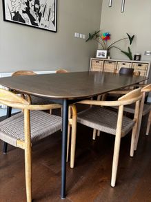 Boconcept dining table