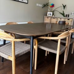 Boconcept dining table
