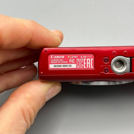 Canon IXUS 160 20MP Digital Camera Red - Full Kit