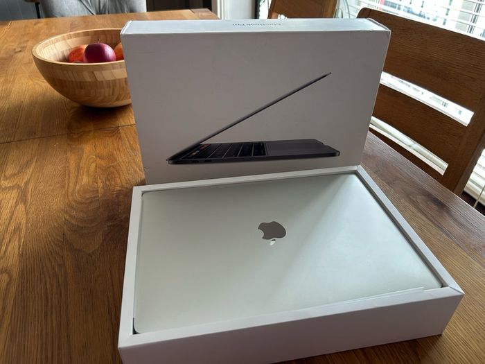 MacBook Pro 13 (2018)Excellent condition