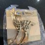 Blue-eyed doe / Bambi brooch (new, multiple) Image 3
