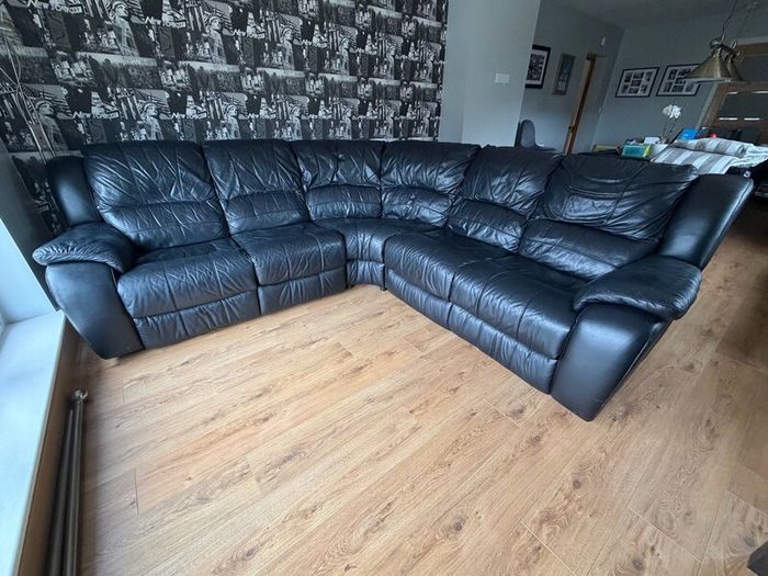 Leather corner sofa
