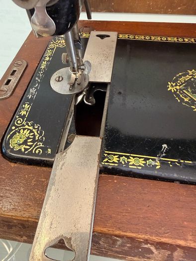 Jones Sewing Machine - Manual Operation