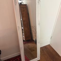 Antique style white mirror