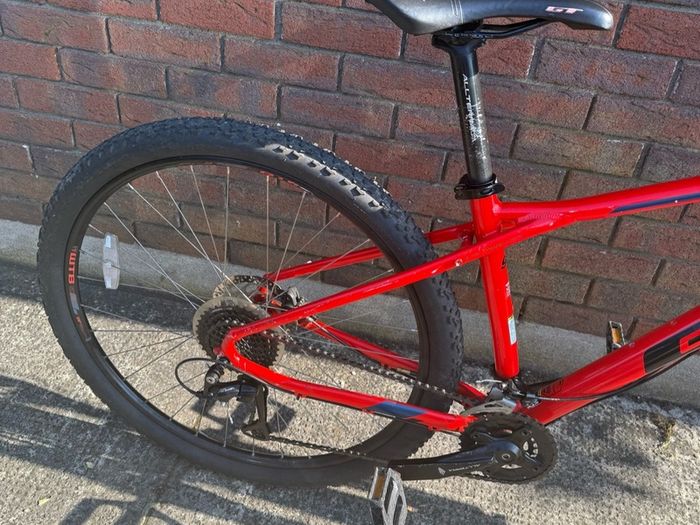 GT Avalanche Mountain Bike