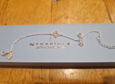 Newbridge Flower Bracelet