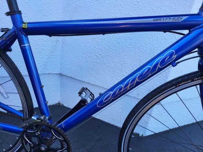 Carerra Gryphon Flatbar Road Bike In Excellent Condition. No Offers