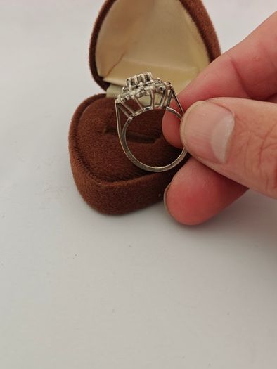 Vintage 18ct White Gold Tiered Cluster Cocktail Ring | 6.85g | Fully Hallmarked - Size M
