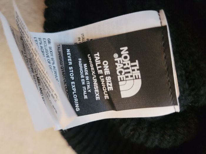 hat the North face