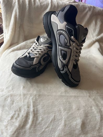 Dior B30 Size 9 Uk