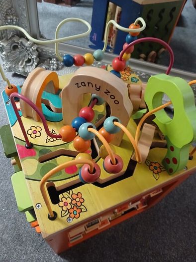 zany zoo activity cube
