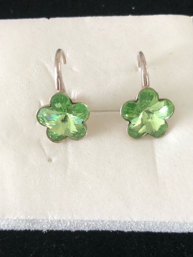 sterling silver peridot earrings