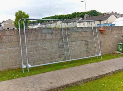 harris fence x 2
