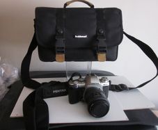 Pentax MZ 5n SLR 35mm Film Camera 28 -70 mm Pentax Lens Vintage