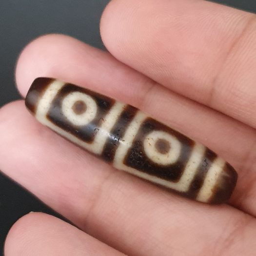 Antique Himalayan Tibetan 4 Eyes Agate Dzi Bead Amulet