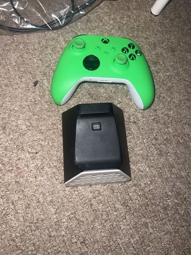 Xbox series x, 2 controllers and rechargeable battery pack& charger stand