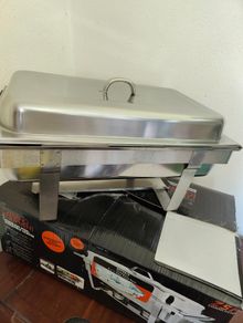 Chafing dishes x2