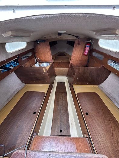 Achilles 24 Fin Keel Sailing Cruiser