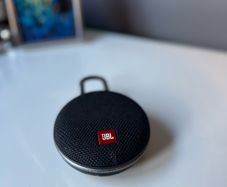 Jbl clip