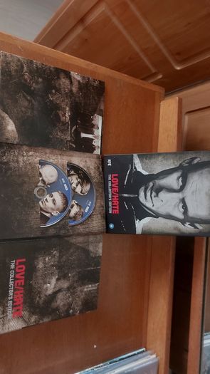 love/Hate collectors Edition Boxset