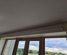 Curtain pelmet box