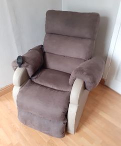Quick Sale - Savannagh Plus & Rise Recline Chair