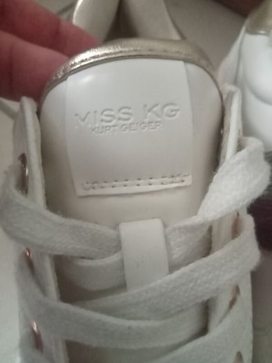 Kurt Geiger Runners size 40