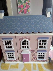 dollhouse