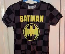 Batman tshirt age 5-6