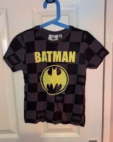 Batman tshirt age 5-6
