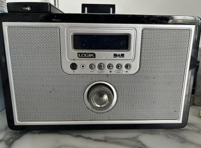 Logik LOG3007DI DAB/FM Radio Alarm Clock with IPod Docking Station Black/Silver