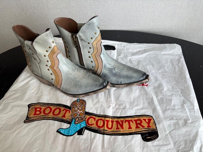 Ladies Cowboy boots