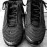 Nike 720 boys shoes Image 5