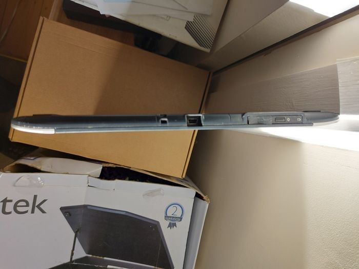 Wacom Intuos Pro Pen Tablet, Model PTH-651, in reasonable condition, not tested, do not know how to use, for parts or repair
