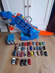 HotwheelS t-rex transporter and cars