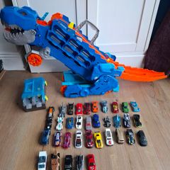 HotwheelS t-rex transporter and cars