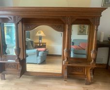 Upper sideboard