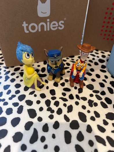 Toniebox 1 with 3 tonies