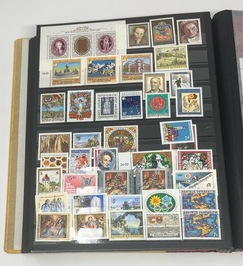 Collection: Austria (Osterreich) Stamps both mint an commemorative stamps on 45 pages