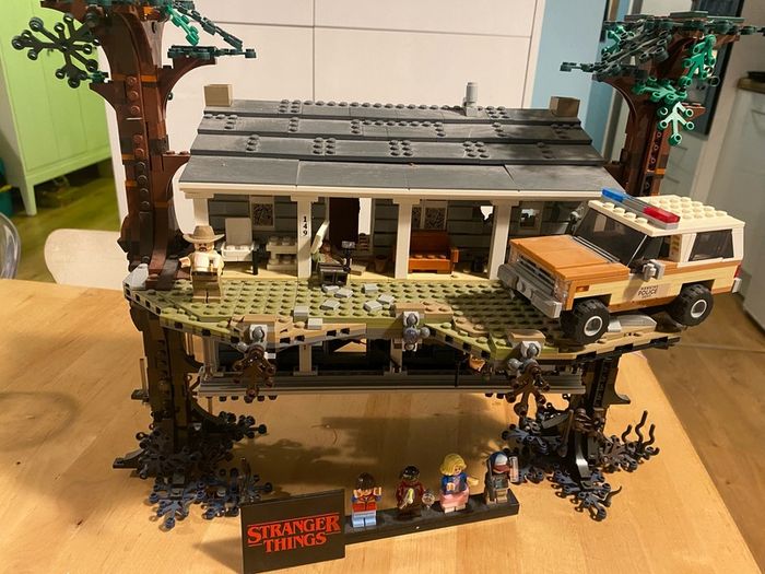 Lego Stranger Things House