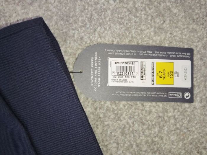 New.M&S boys school sweatshirt.age 6/7