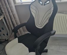 Gaming chair