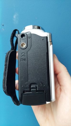 Samsung HMX-F90 HD Video Camera Camcorder